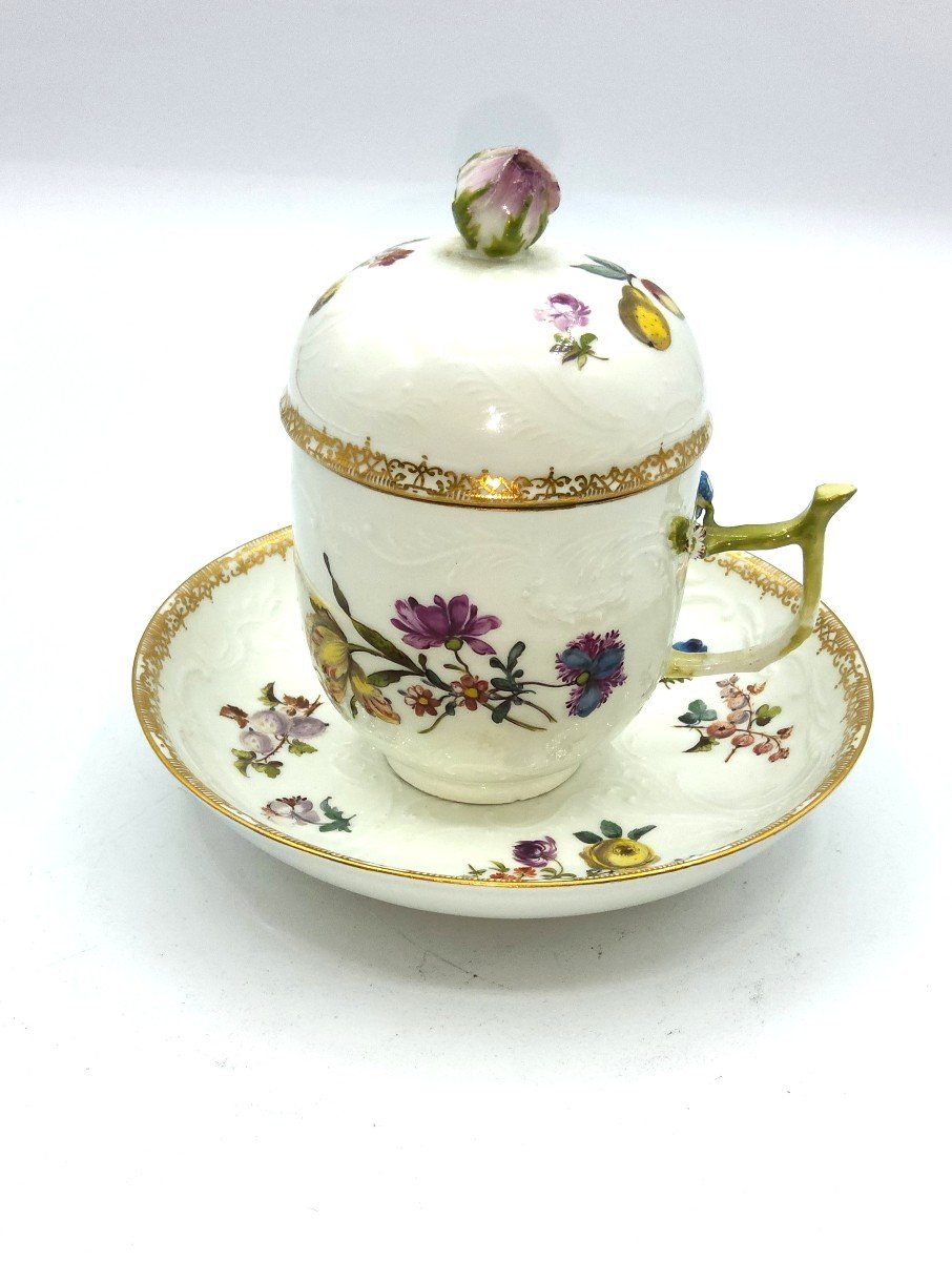 Tasse à Chocolat tasse Et Soucoupe En Porcelaine De Meissen, 1740-1760