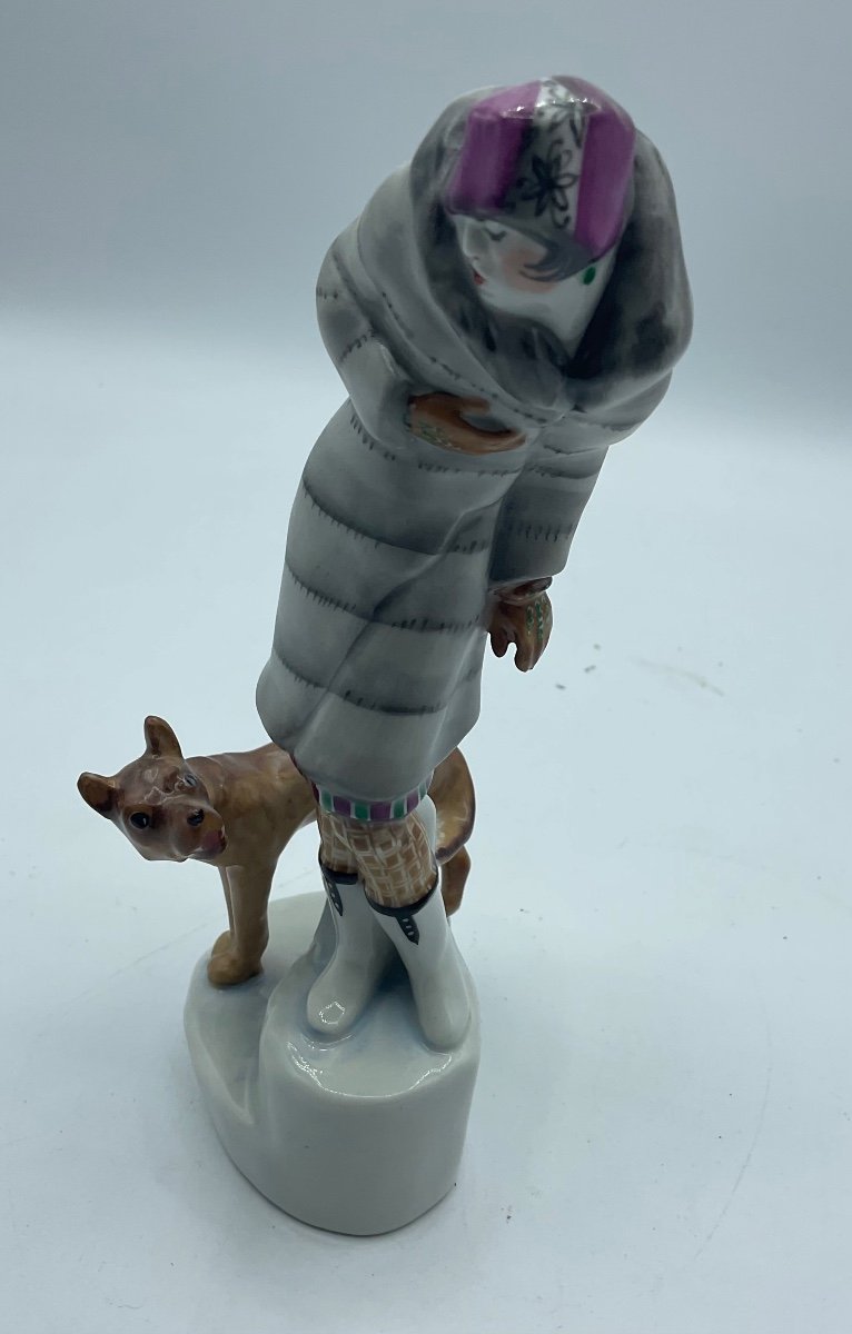 Dame Qui A Peur d'Un Chien : Une Figure En Porcelaine Soviétique, Natalia Danko,très Rare -photo-2