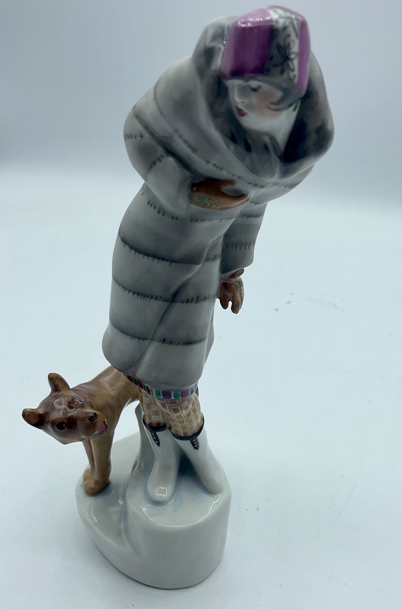 Dame Qui A Peur d'Un Chien : Une Figure En Porcelaine Soviétique, Natalia Danko,très Rare -photo-4