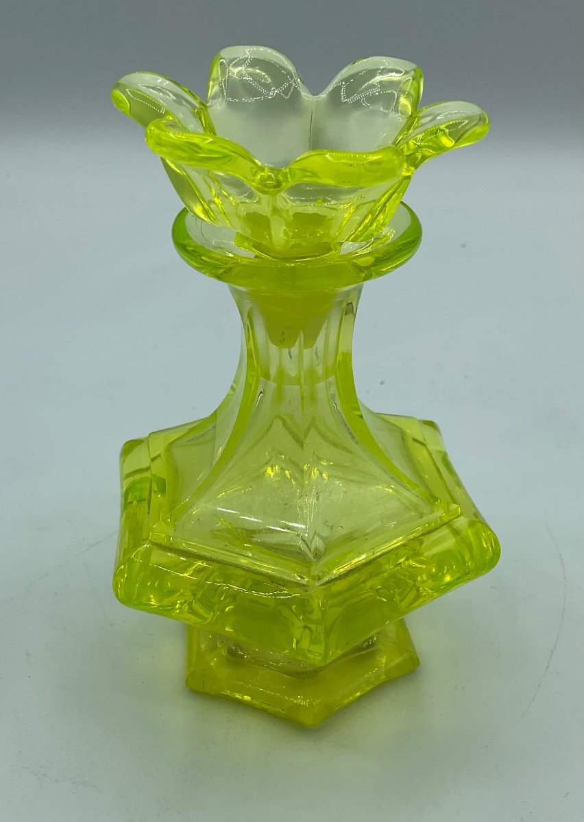 Antique French Baccarat Uranium Perfume Bottle ,perfect Condition -photo-3