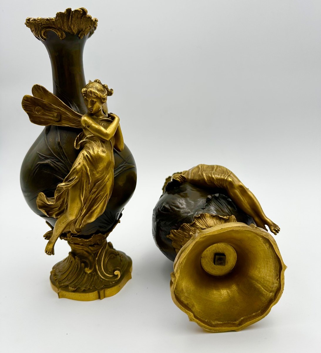 Pair Of Bronze Vases By Ferville Suan,paginated And Gilded Bronze ,figures Of The Nymphs -photo-2