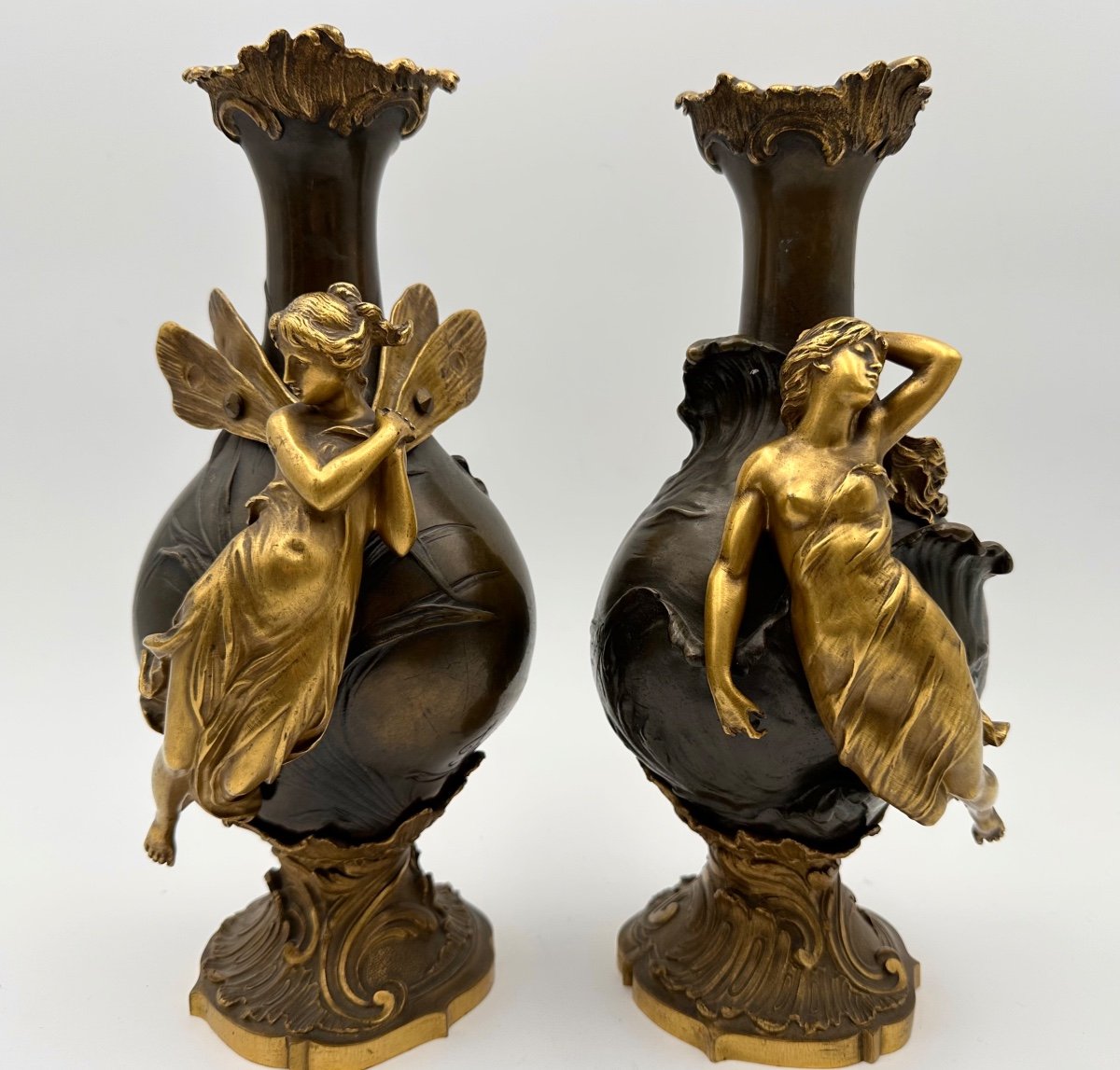 Pair Of Bronze Vases By Ferville Suan,paginated And Gilded Bronze ,figures Of The Nymphs 