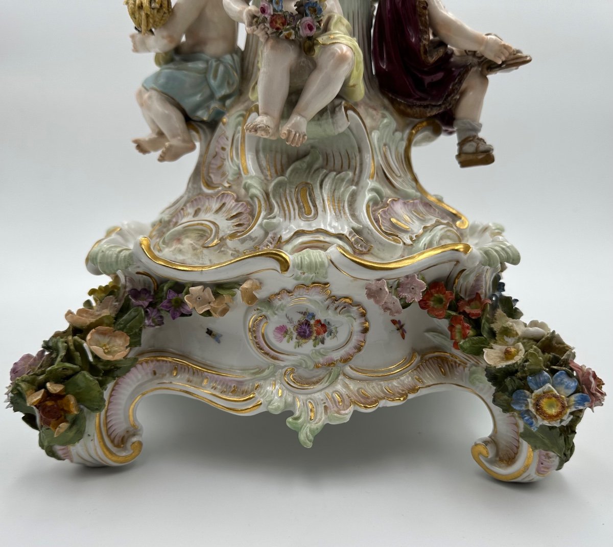 Xl Centre De Table En Porcelaine De Meissen Avec Cupids Et Fleurs..tres Rare-photo-5