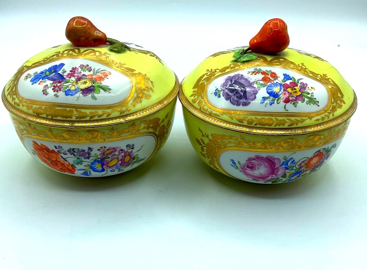 Pair Of Meissen Marcolini Porcelain Bonbonnière Made For Ottoman Market.