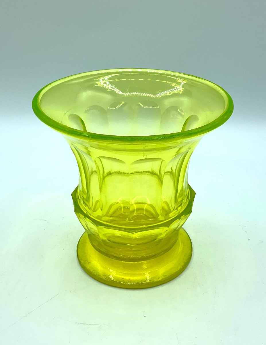 Vase En Verre d'Uranium Biedermeier,parfait -photo-3