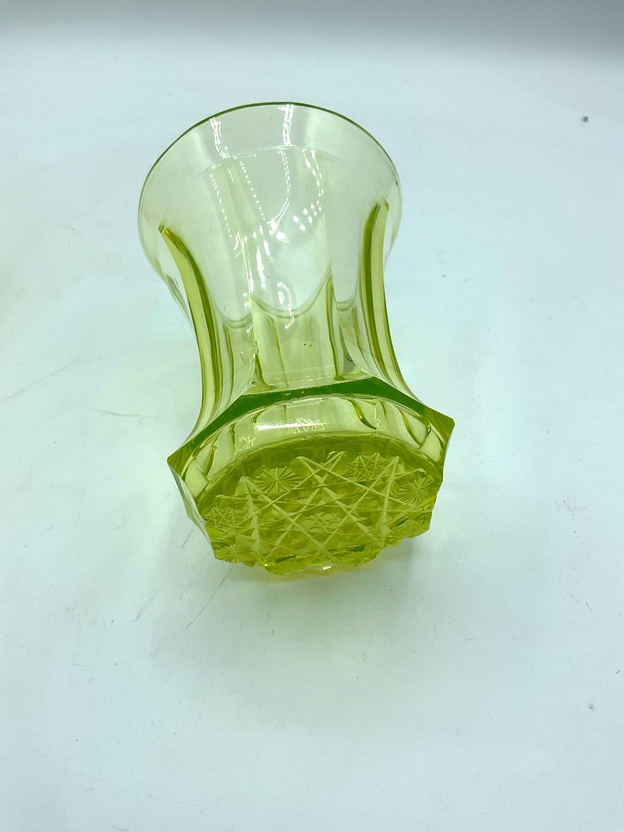 Biedermeier Uranium Glass Vase With Crystal Cut Base-photo-2