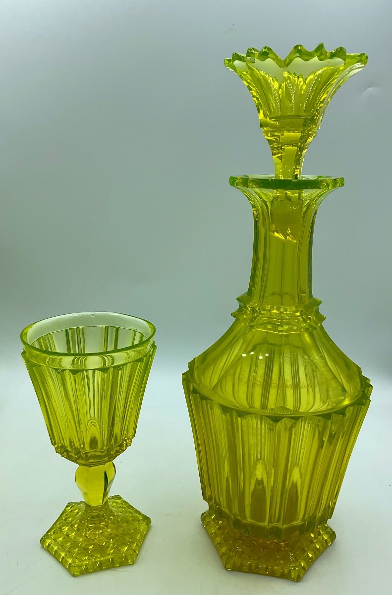 Antique Bohemian Uranium Glass Set Carafe With Drinking Glass-photo-3