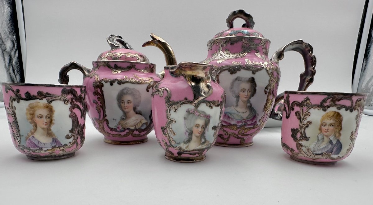 Tête-à-tête En Porcelaine De  Sèvres Monté En Argent Louisxvi & Marie Antoinette-photo-3