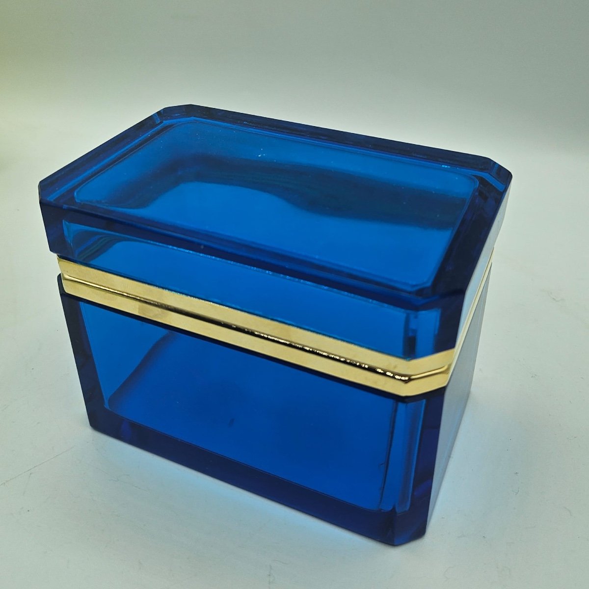 Antique Bohemian Crystal Glass Box Casket In Deep Sapphire Blueantique Bohemian Crystal Glass B-photo-2