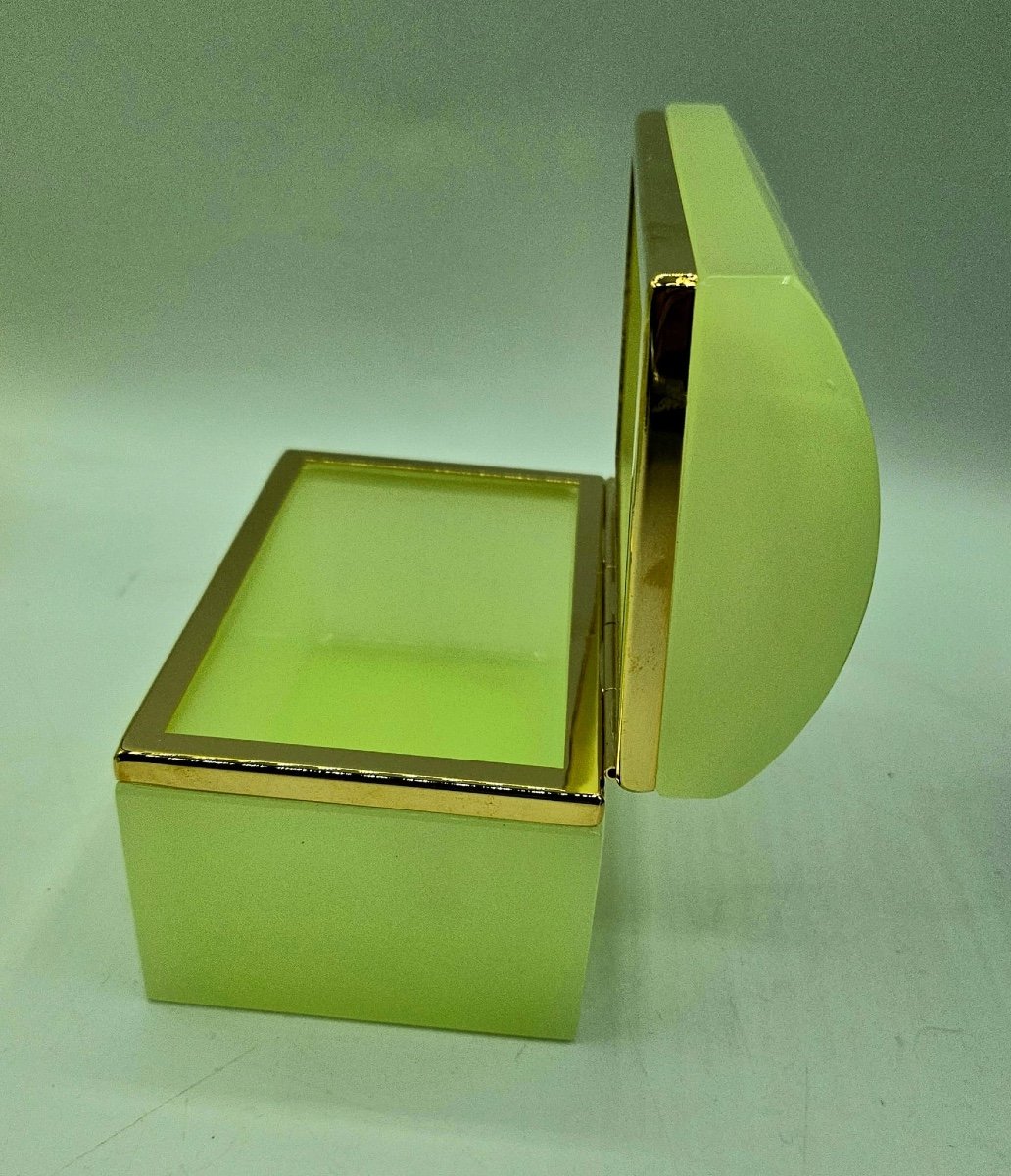 Antique Uranium Glass Casket Box.-photo-2