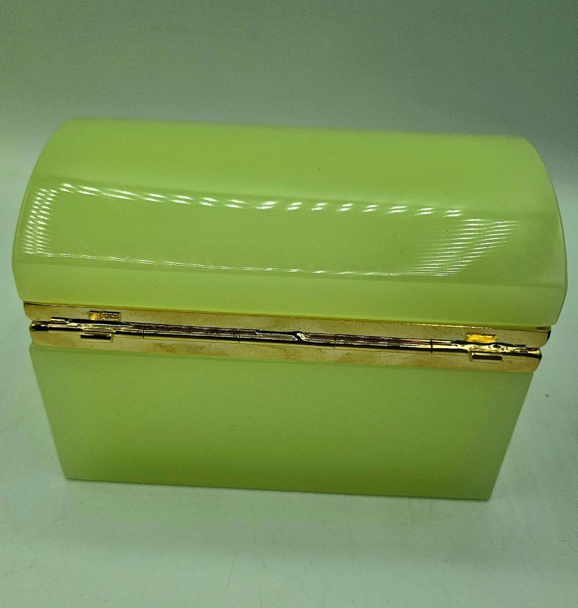 Antique Uranium Glass Casket Box.-photo-3