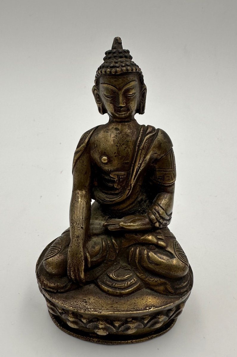 Statue Antique En Bronze Du Bouddha Assis  -photo-1