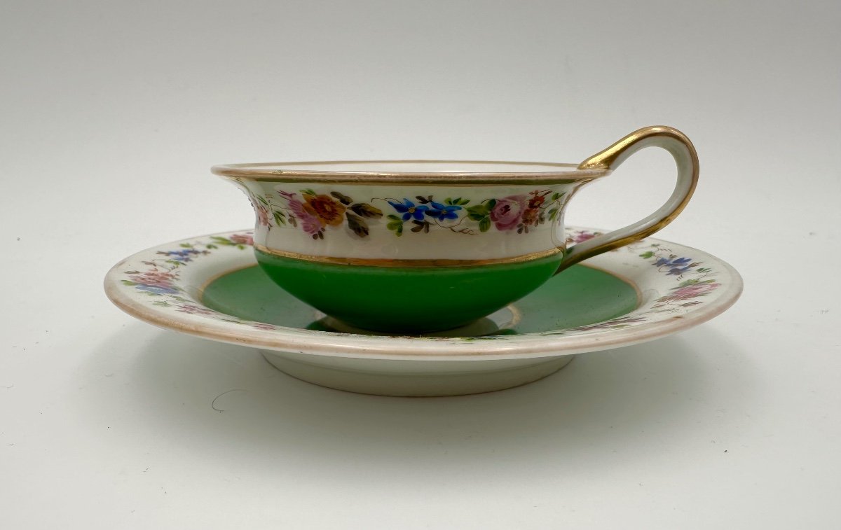 Tasse et soucoupe en porcelaine impériale russe, manufacture Gardener  