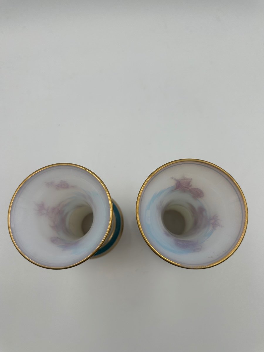 Pair Of Baluster Vases In White Opaline "soap Bubble" Decorated With Roses.-photo-1