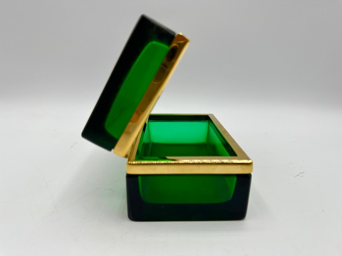 Antique Bohemian Glass Casket Box In Emerald Green-photo-2