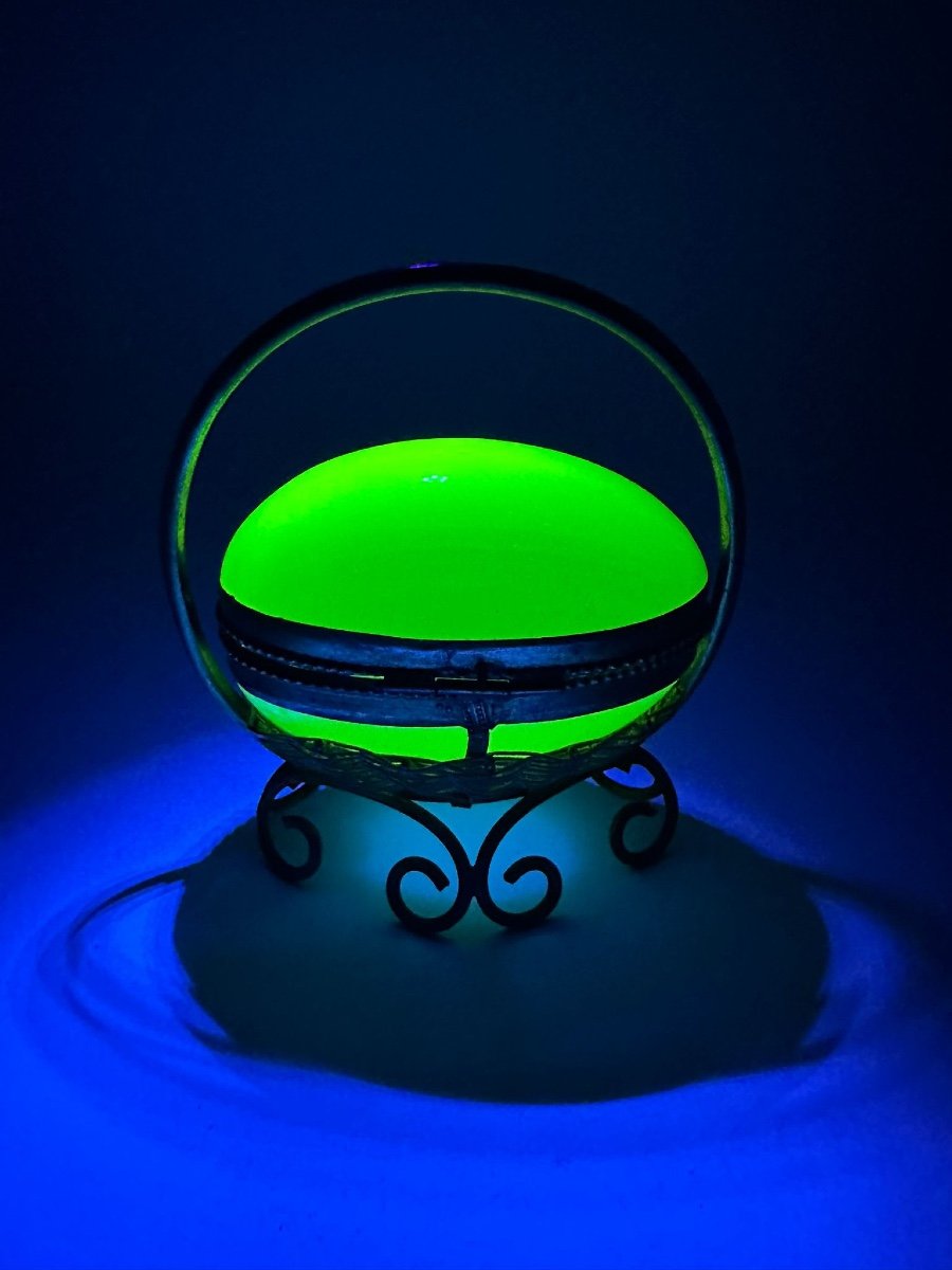 Antique Opaline Uranium Glass Box Egg Shaped.-photo-7