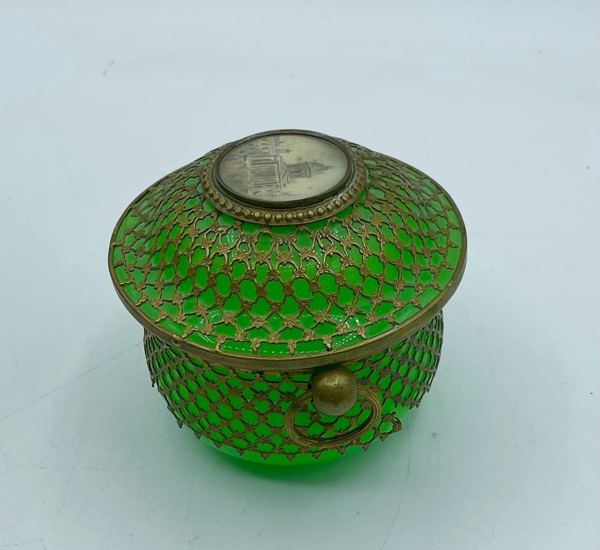 Antique Green Opaline Uranium Covered Box.-photo-1