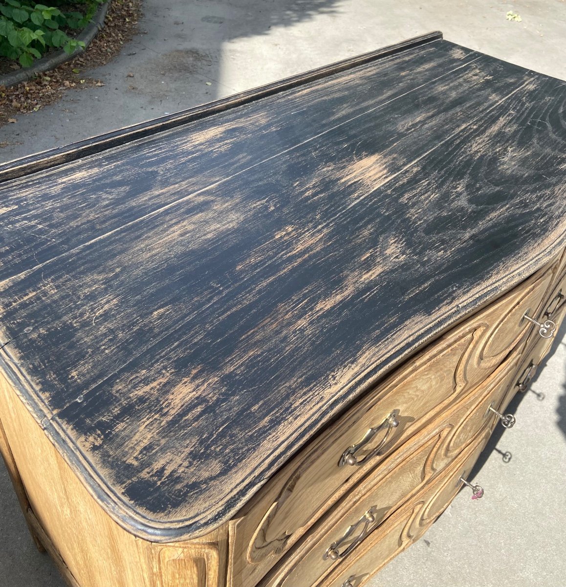 Elegant Curved Louis XV Chest Of Drawers-photo-2