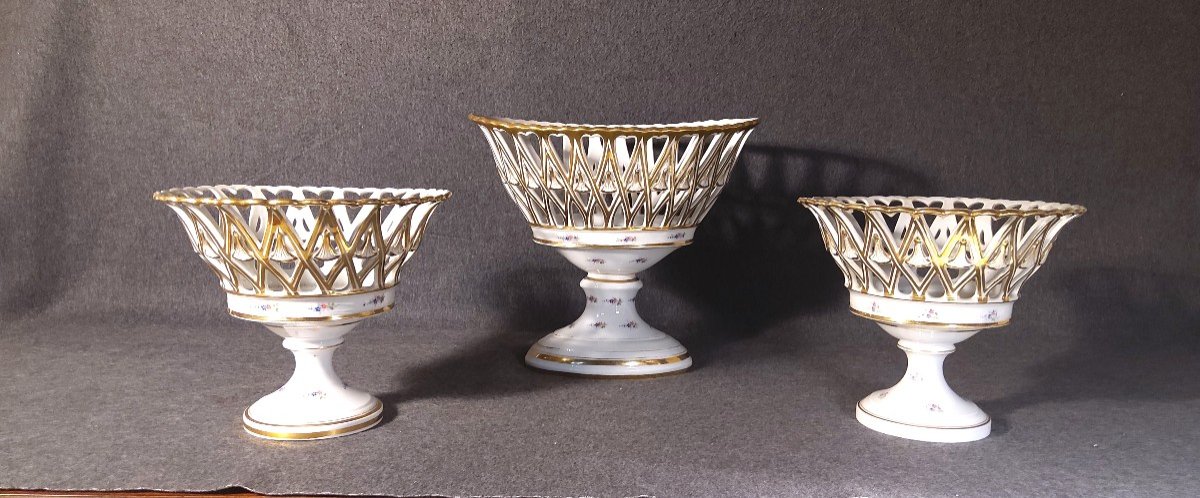 Suite Of 3 Fruit Bowls In Old Paris