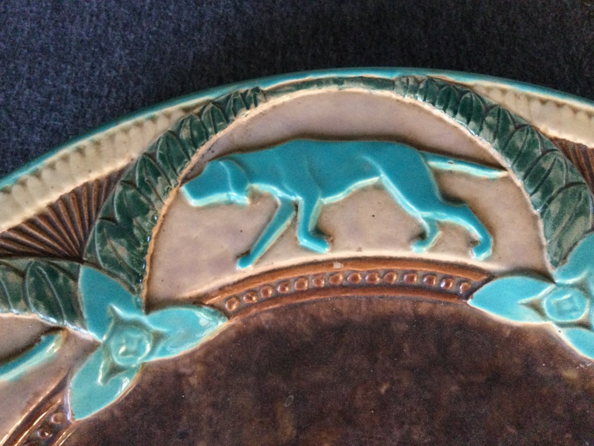 Large Decorative Dish In Glazed Earth On The Theme Of Hunting-photo-3