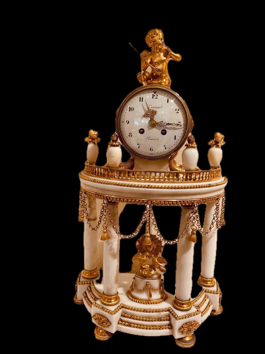 Pendule Louis XVI