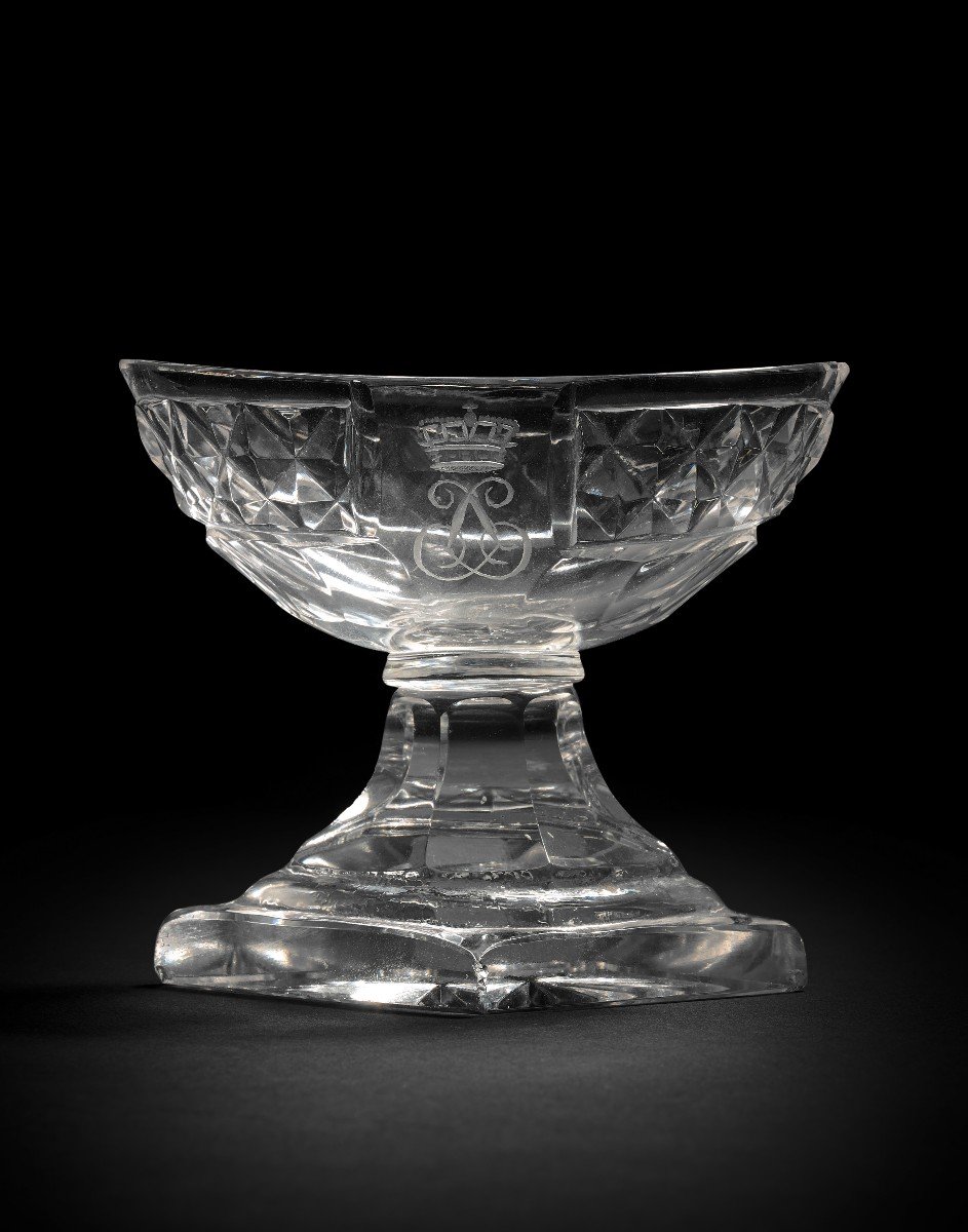 Salière En Cristal De Vonêche Gravée Au Chiffre Probable Du Roi Léopold Ier De Belgique