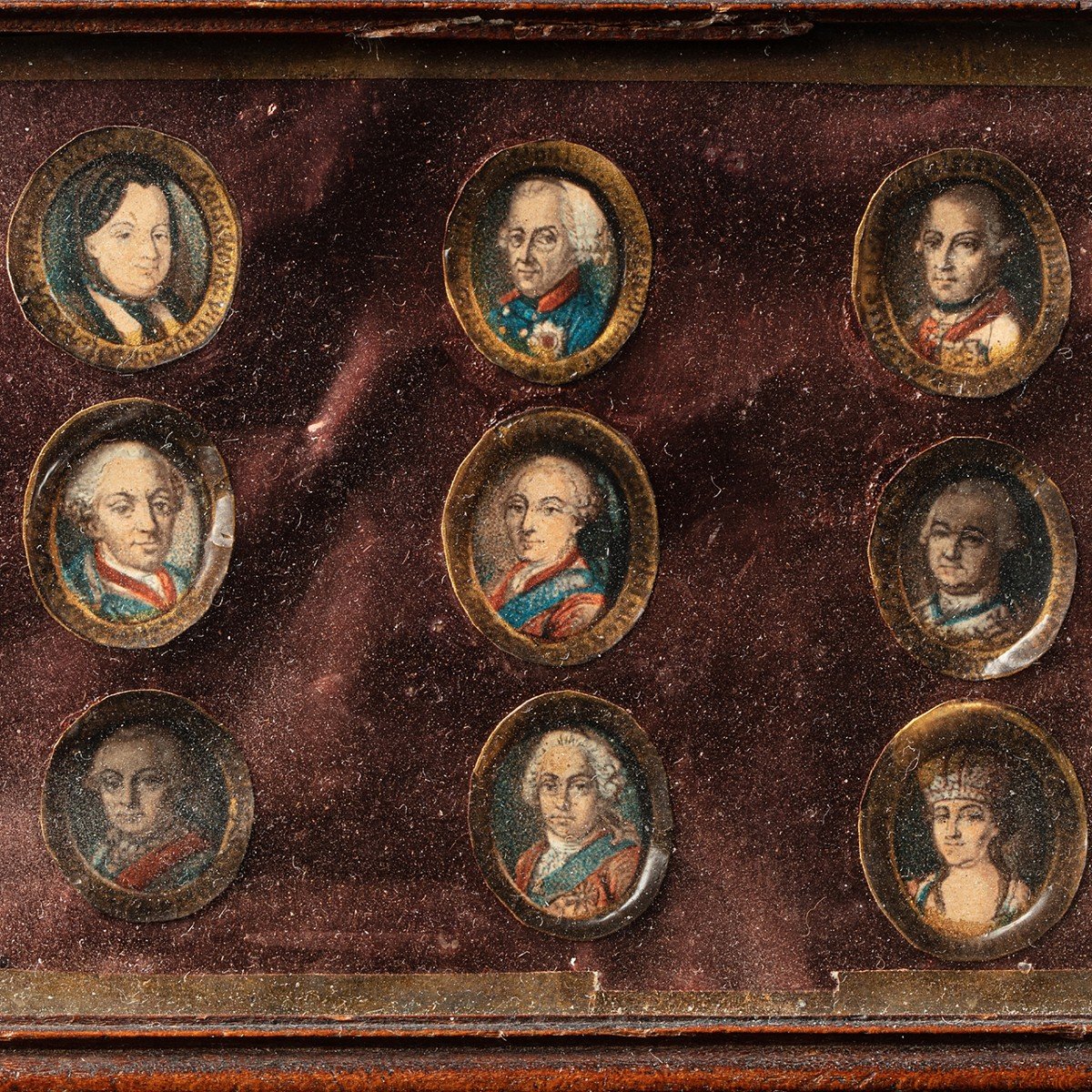 Cadre Contenant Les Portraits Miniatures Des Signataires Du Traité De Teschen (1779)-photo-3