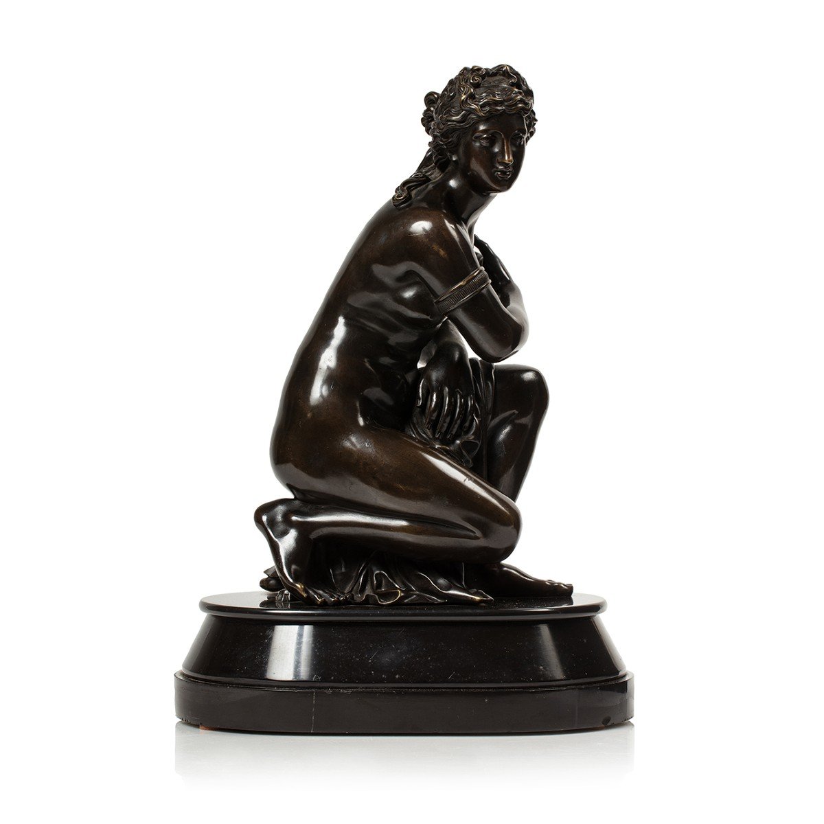 Antoine Coysevox, After. Crouching Venus, Bronze On Marble Base From Early The 19th Century-photo-2