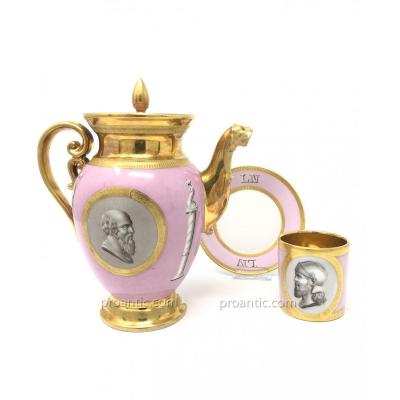 Théière, Tasse Et Soucoupe En Porcelaine De Paris 