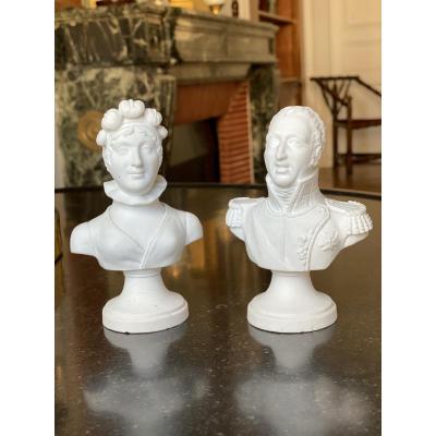 Paire De Petits Bustes En Porcelaine De Paris Figurant Le Duc Et La Duchesse d'Angoulême. 