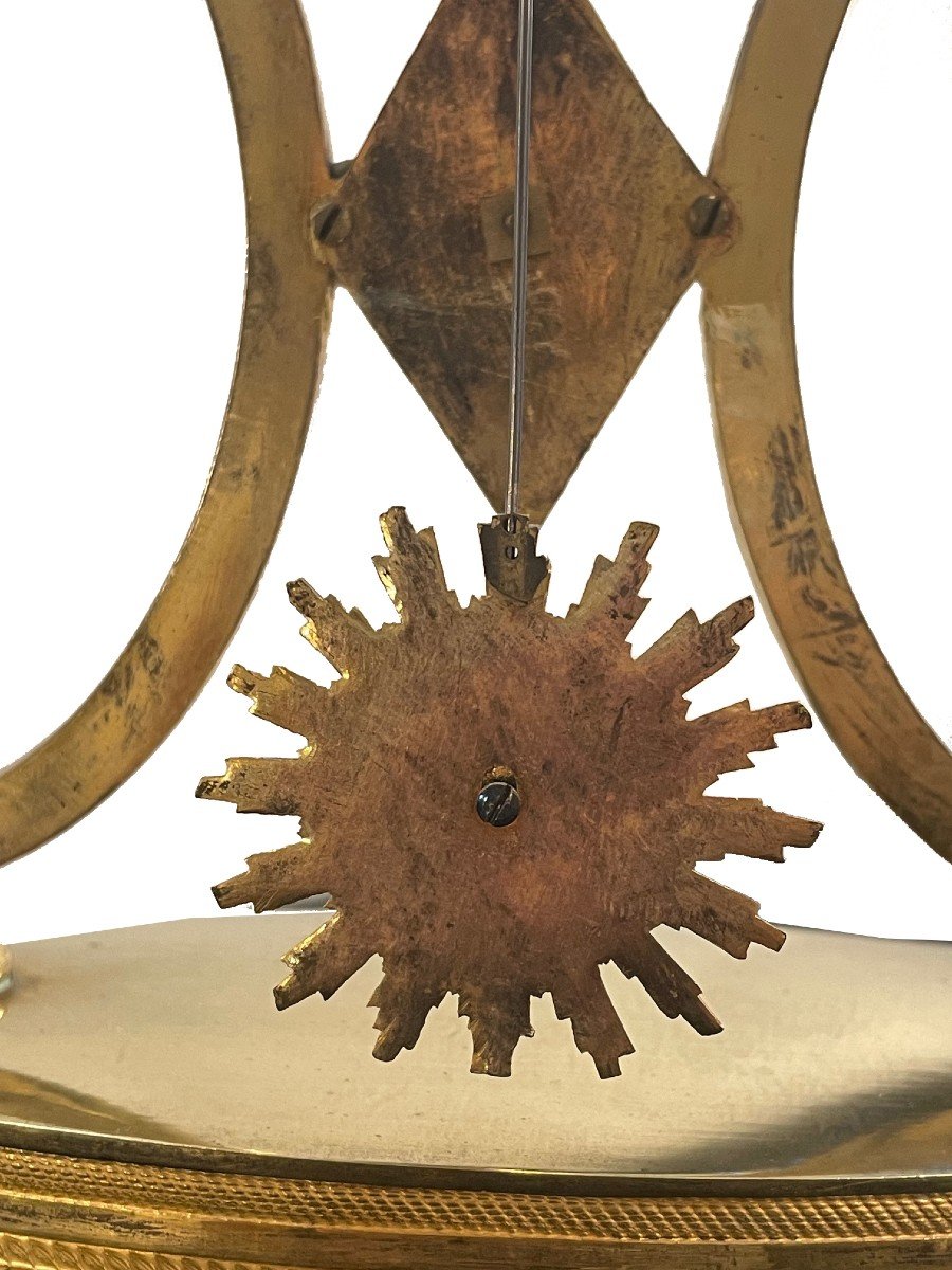 Small Empire Clock, Paris Around 1800, Signed: "l.simon,paris". Fire-gilded Bronze.-photo-3