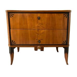 Commode En Cerisier Classicisme  Wörlitz Vers 1795. Placage De Cerisier Sur Un Corps En Résineu