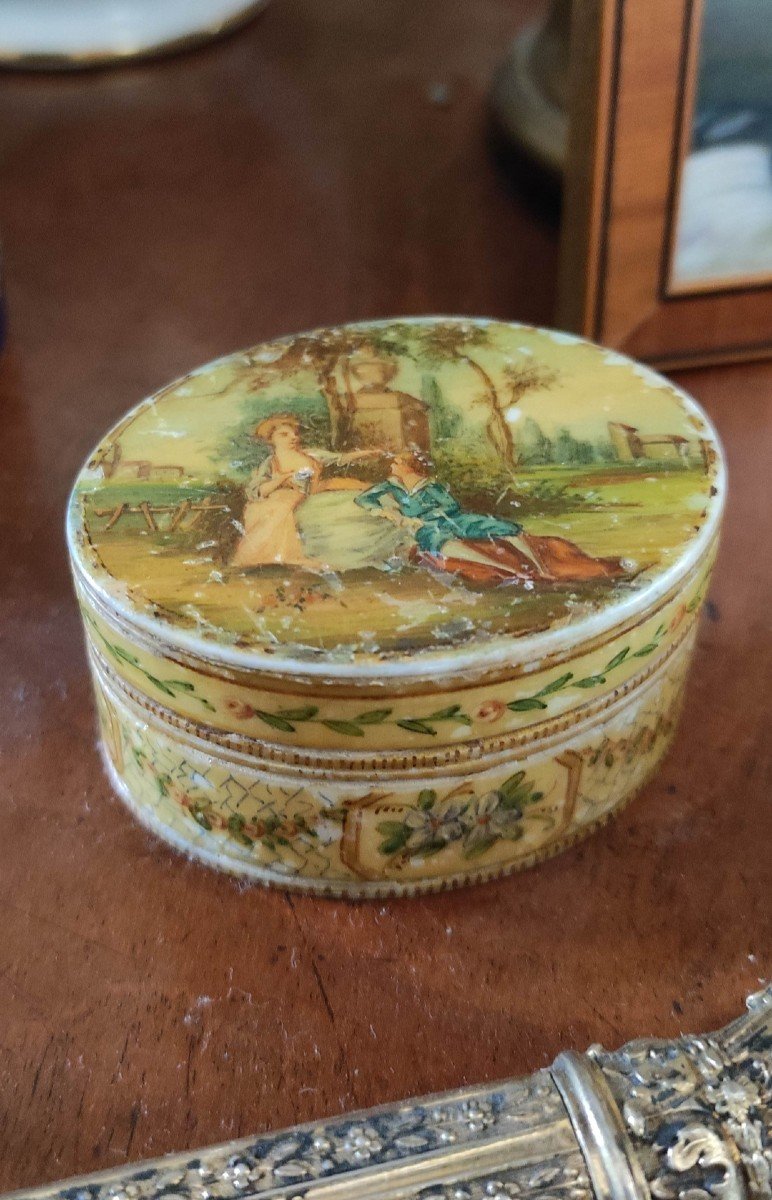 18th Century Painted Ivory Fly Box