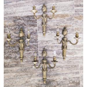 Suite De Quatre Appliques Bronze De Style Louis XVI