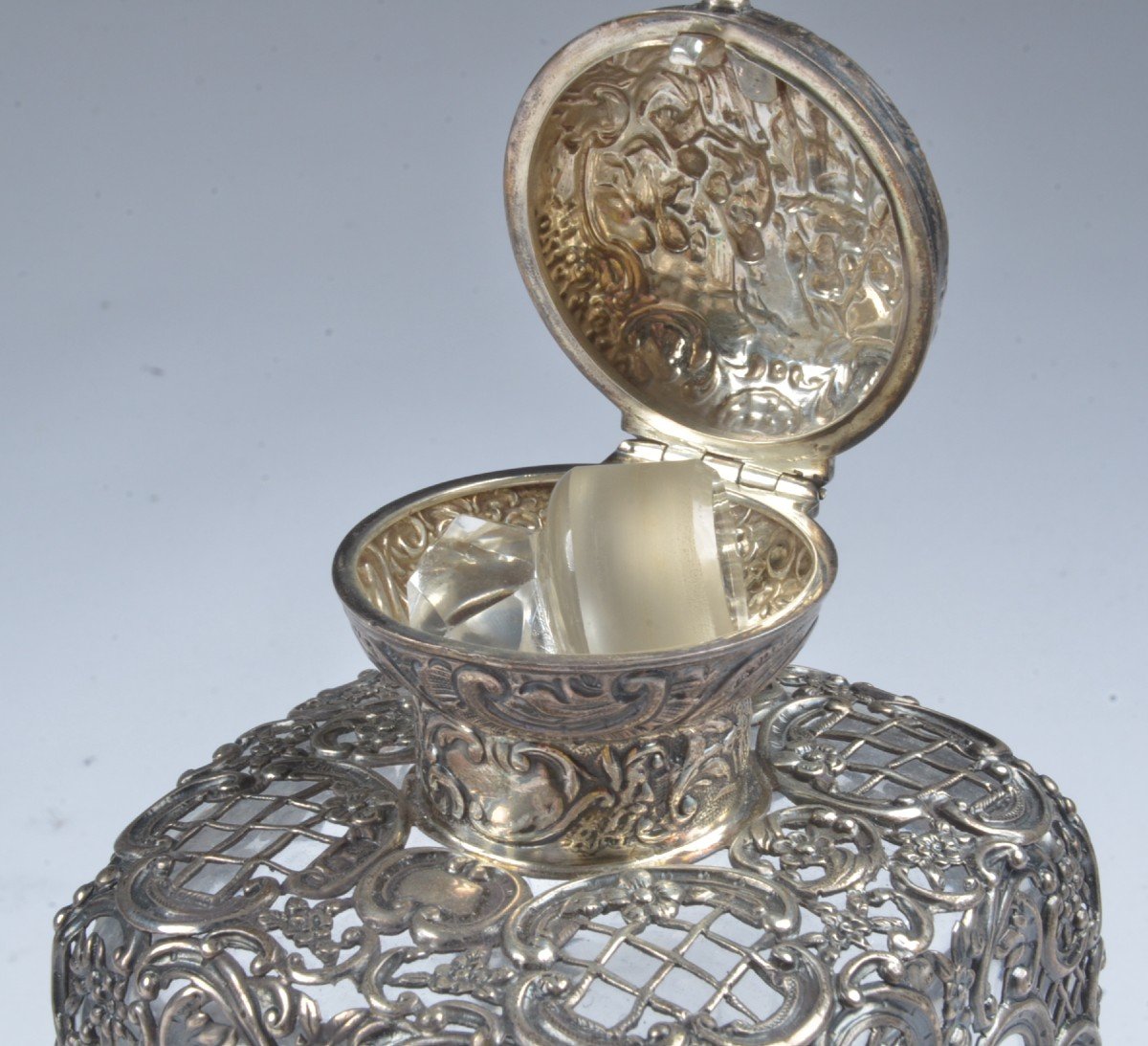 England Silver Crystal Decanter-photo-3