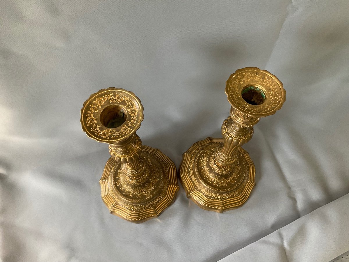 Pair Of 18th Century Bronze Candlesticks -photo-2