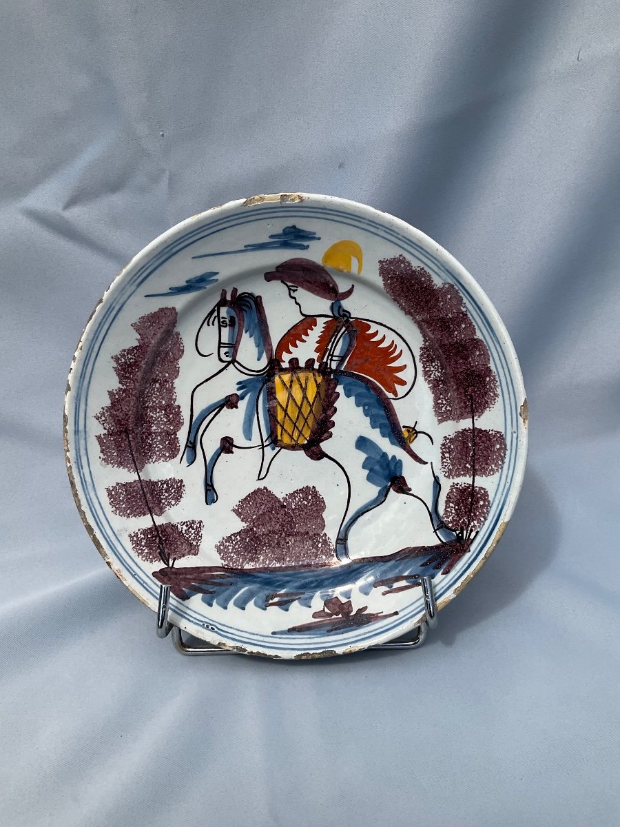 Delft 18th Century Cavalier Plate-photo-3