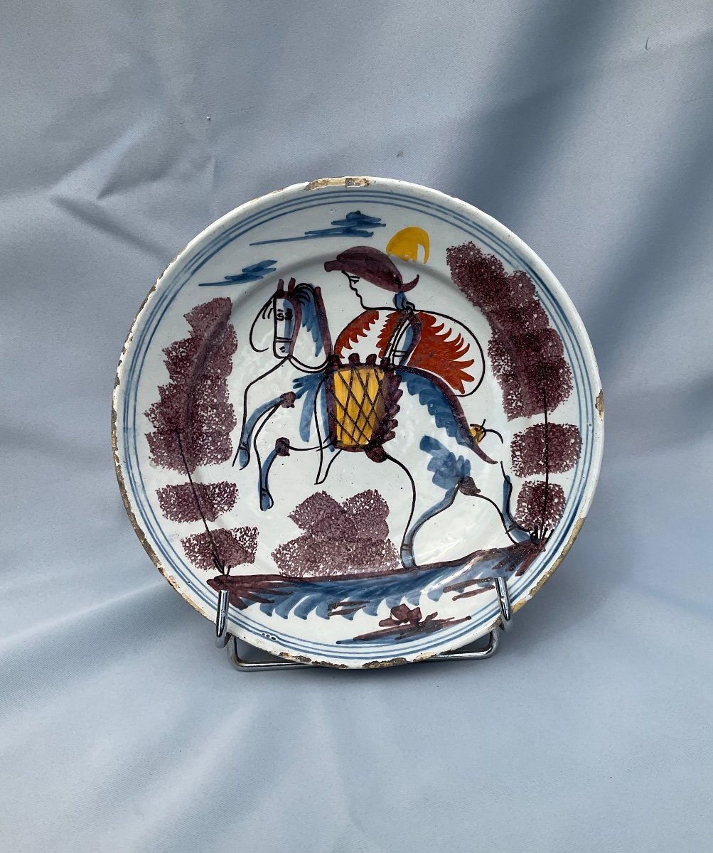 Delft 18éme Siècle Assiette Au Cavalier