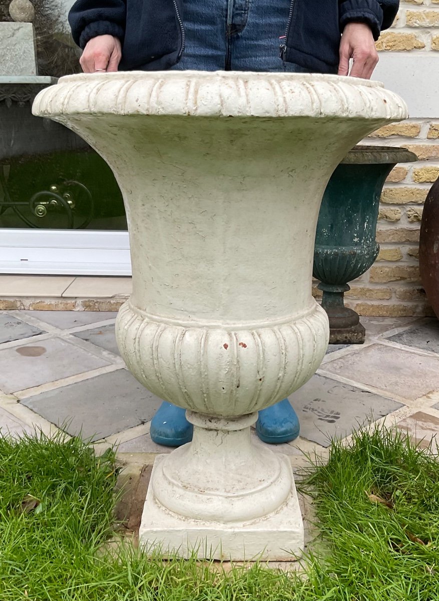 Imposing Pair Of Medici Vases From The 18th Century -photo-3