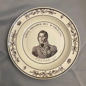 Montereau Fine Earthenware Plate Early 19th Century 