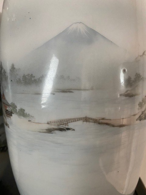 Pair Of Japanese Porcelain Vases-photo-4