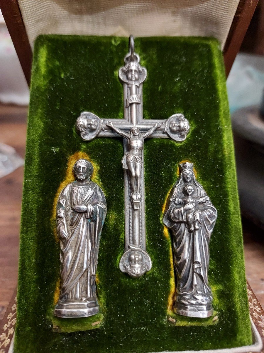 Rare And Beautiful Set Of The Holy Family And Crucifix In Silver-photo-4