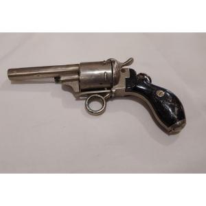 Object Of Curiosity, Revolver For Lady