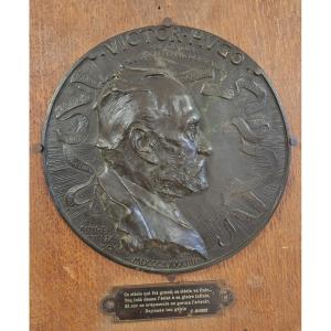 Bronze Medal Portrait Of Victor Hugo By Ringel d'Illzach 