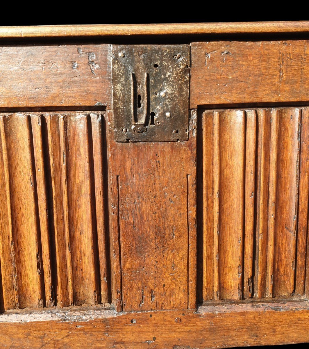 Gothic Oak Chest 15th/16th Century -photo-2