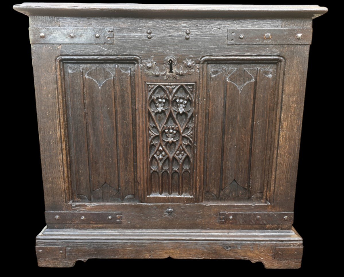 Small Gothic Chest 16th Century -photo-2