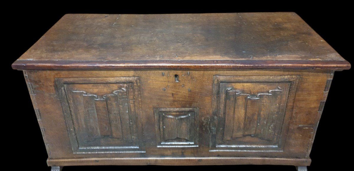 Gothic Chest Spain 16th Century -photo-1