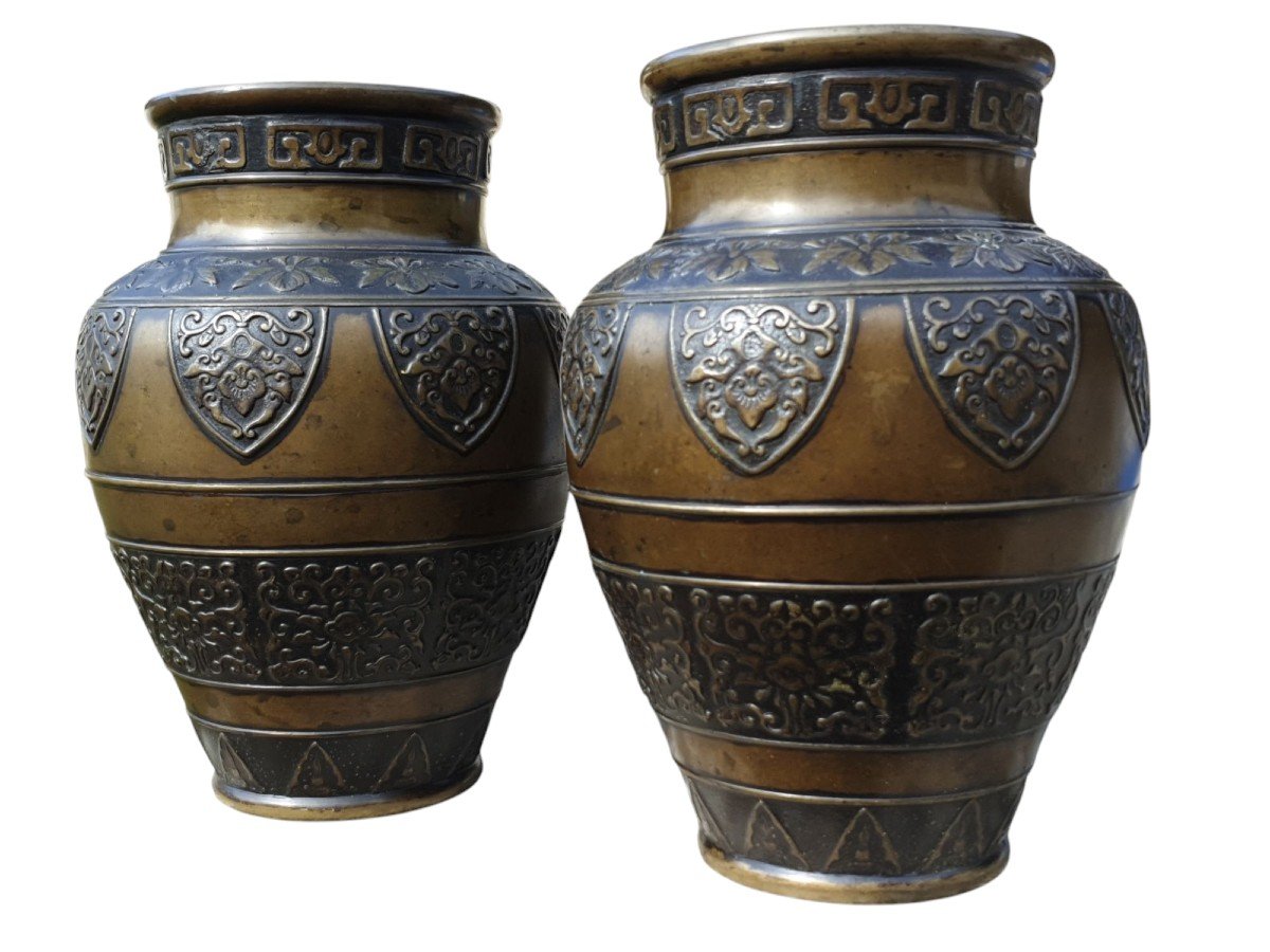 Paire de vases en Bronze Japon époque Meïji 