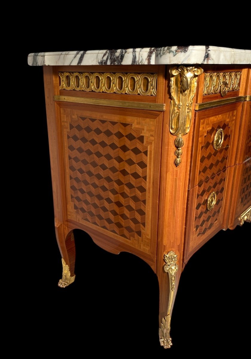 Large 18th Century Marquetry Chest Of Drawers In The Style Of Simon Oeben.-photo-3