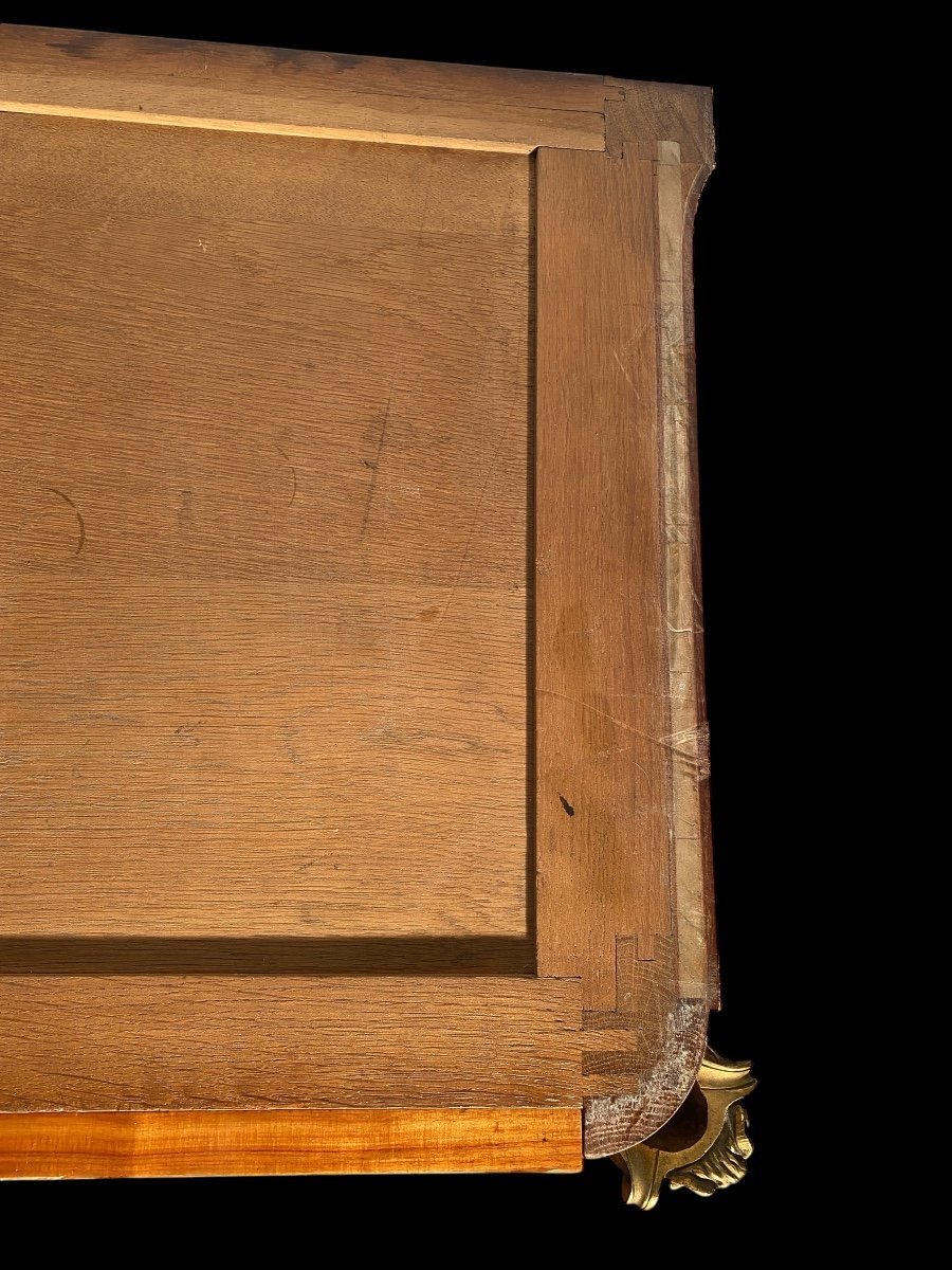 Large 18th Century Marquetry Chest Of Drawers In The Style Of Simon Oeben.-photo-8